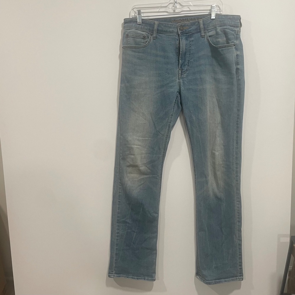 American Eagle Outfitters Active Flex Light Wash Original Boot Jeans Mens 33x34